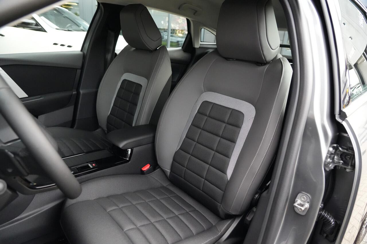 Citroen C4 1.2 Hybrid 145pk Plus 145pk Navigatie/Cruise/Camera