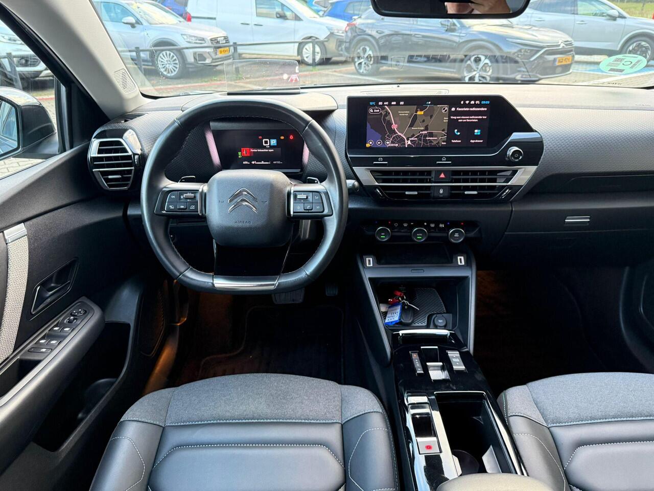 Citroen C4 X 1.2 Puretech Shine *Trekhaak & ACC*