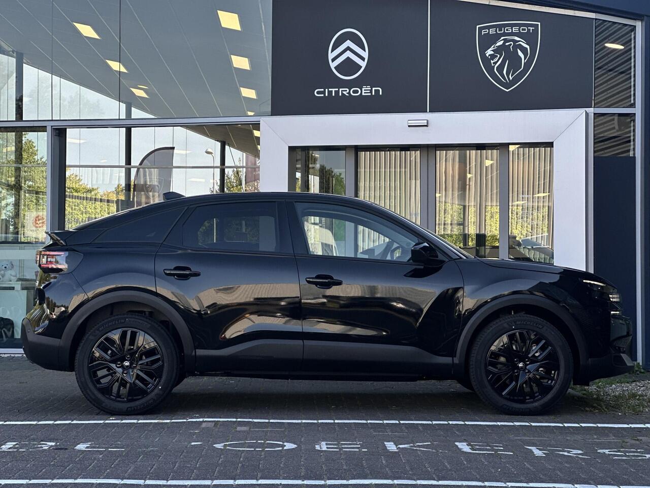 Citroen C4 1.2 Hybrid 145pk Collection | Comfort Seats | Voorruit-/Stoelverwarming | Navigatie | Climate Control | Apple Carplay/Android Auto | Cruise Control | Full LED | DAB |