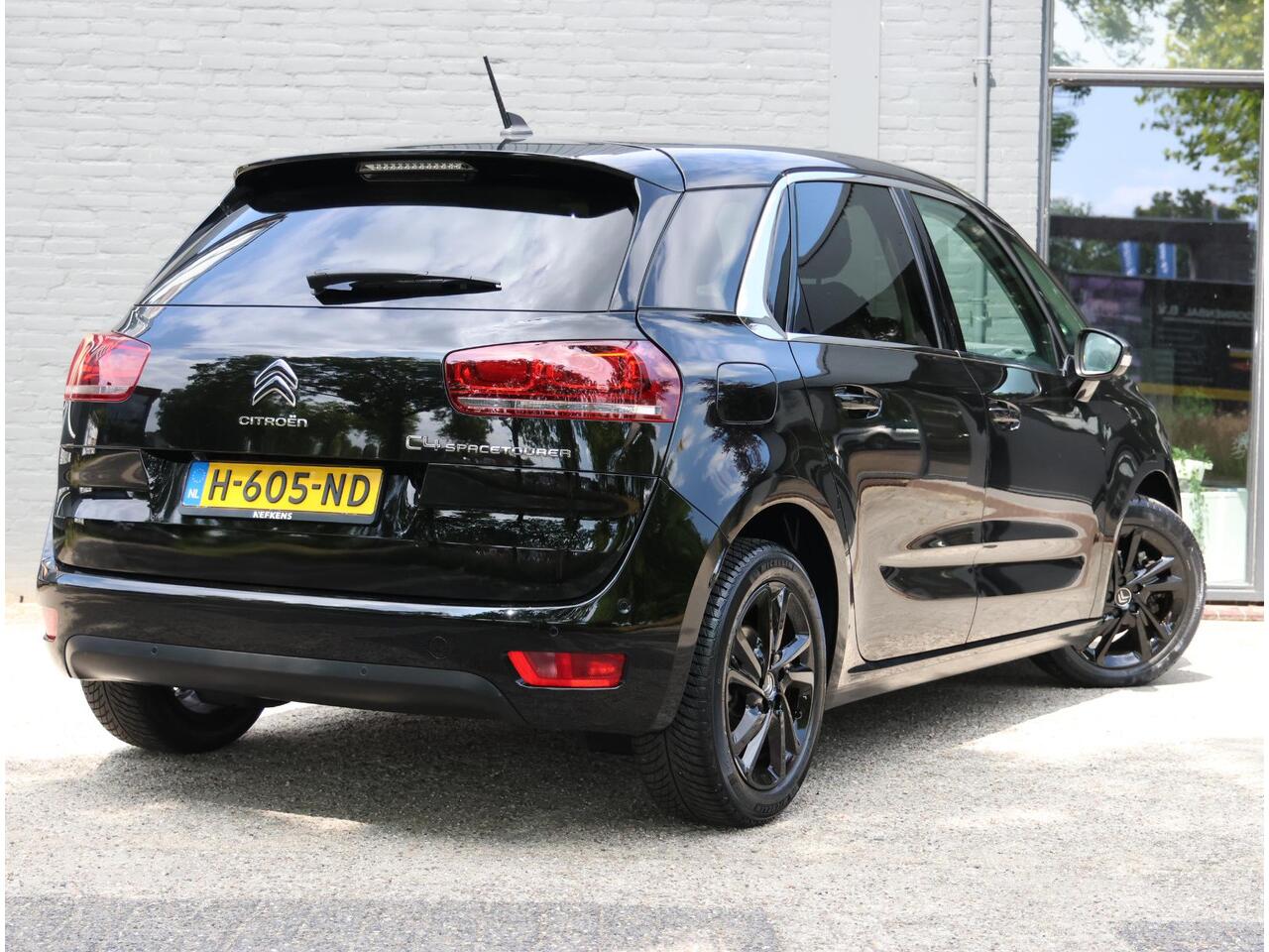 Citroen C4 SpaceTourer 130PK Business | 1ste eigenaar | AppleCarPlay/AndroidAuto | Camera | Cruise Control | Climate Control | Dodehoekdetectie | Navigatie | AUTOMAAT | Keyless | Isofix |