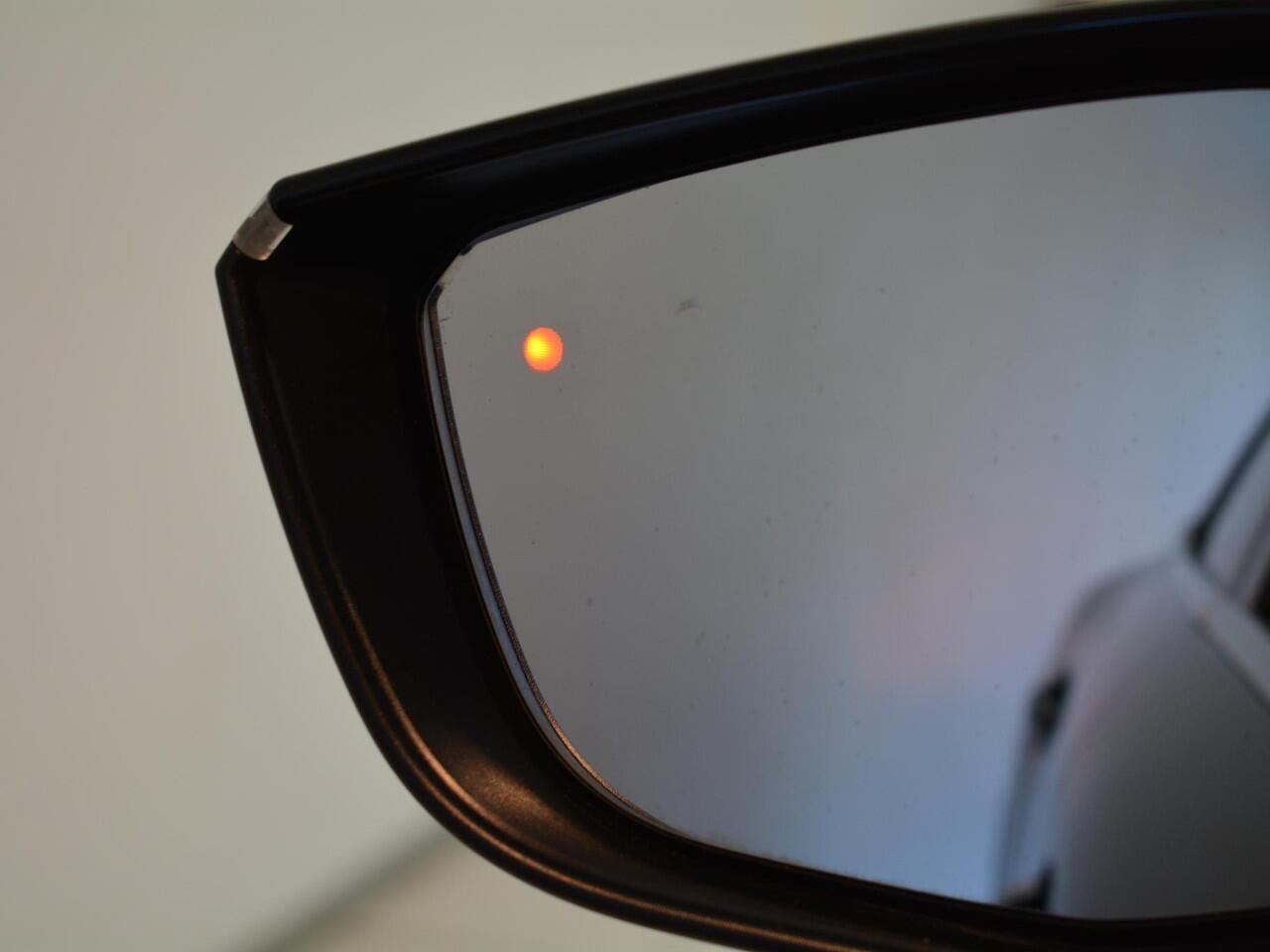 Citroen C4 1.2 Turbo 130pk Automaat Shine | Panoramadak | Hifi installatie |