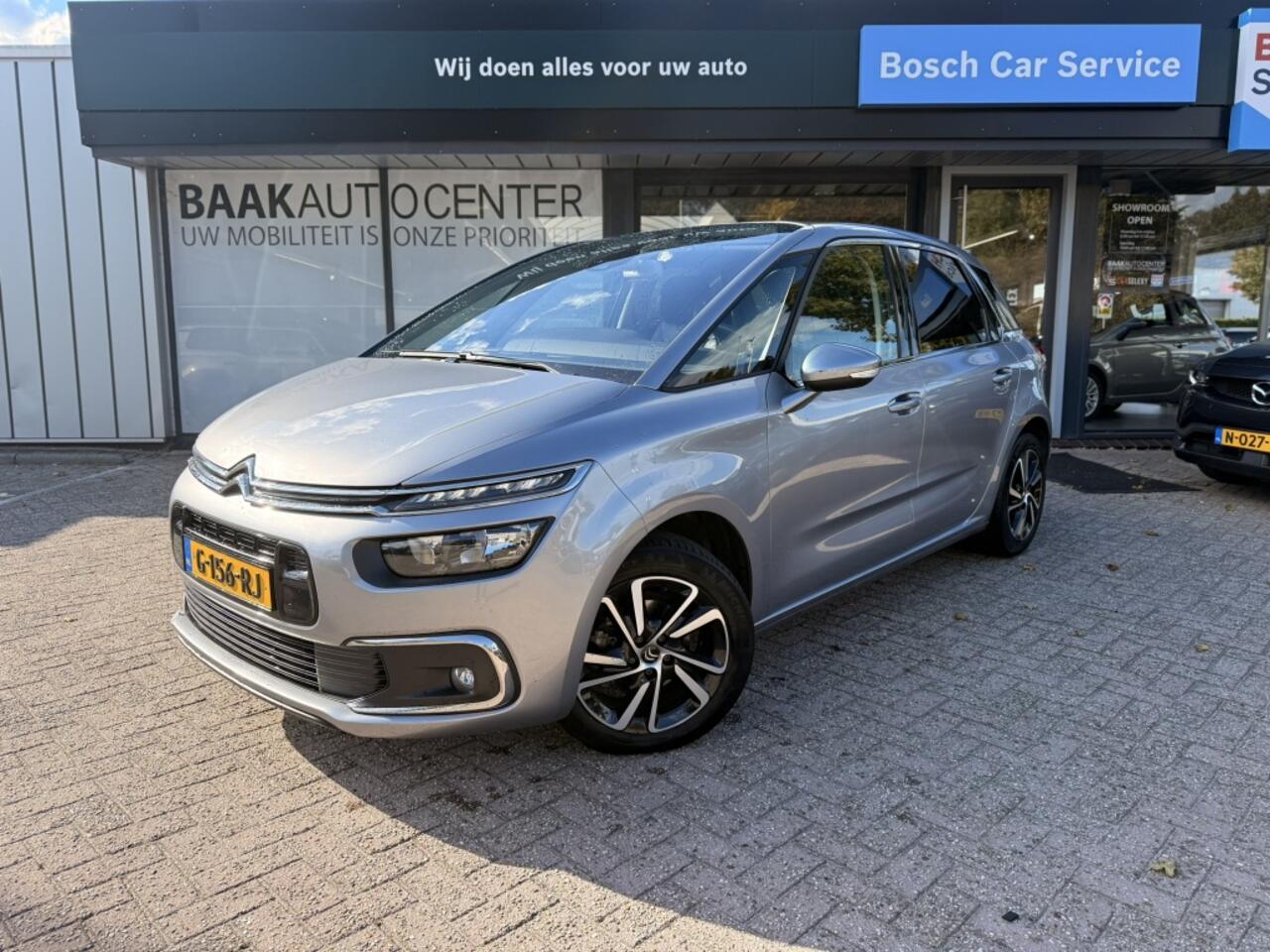 Citroen C4 1.2 PureTech Shine | Carplay | Trekhaak | Camera