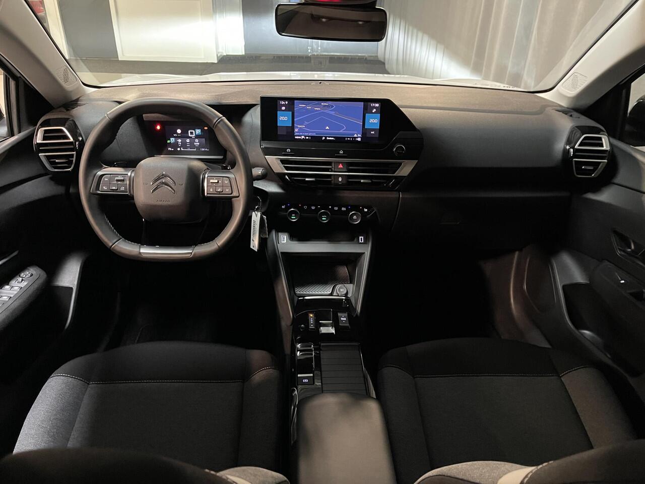 Citroen C4 1.2 Puretech Feel EAT8 18"/Camera/Stoelverwarming/Navigatie/Apple Carplay & Android Auto/PDC