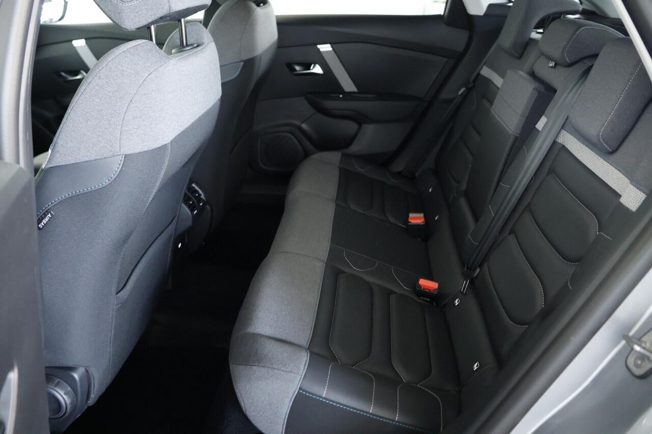 Citroen C4 1.2 Puretech Shine Navigatie / Leder / HUD / LED / Carplay / Adaptive Cruise