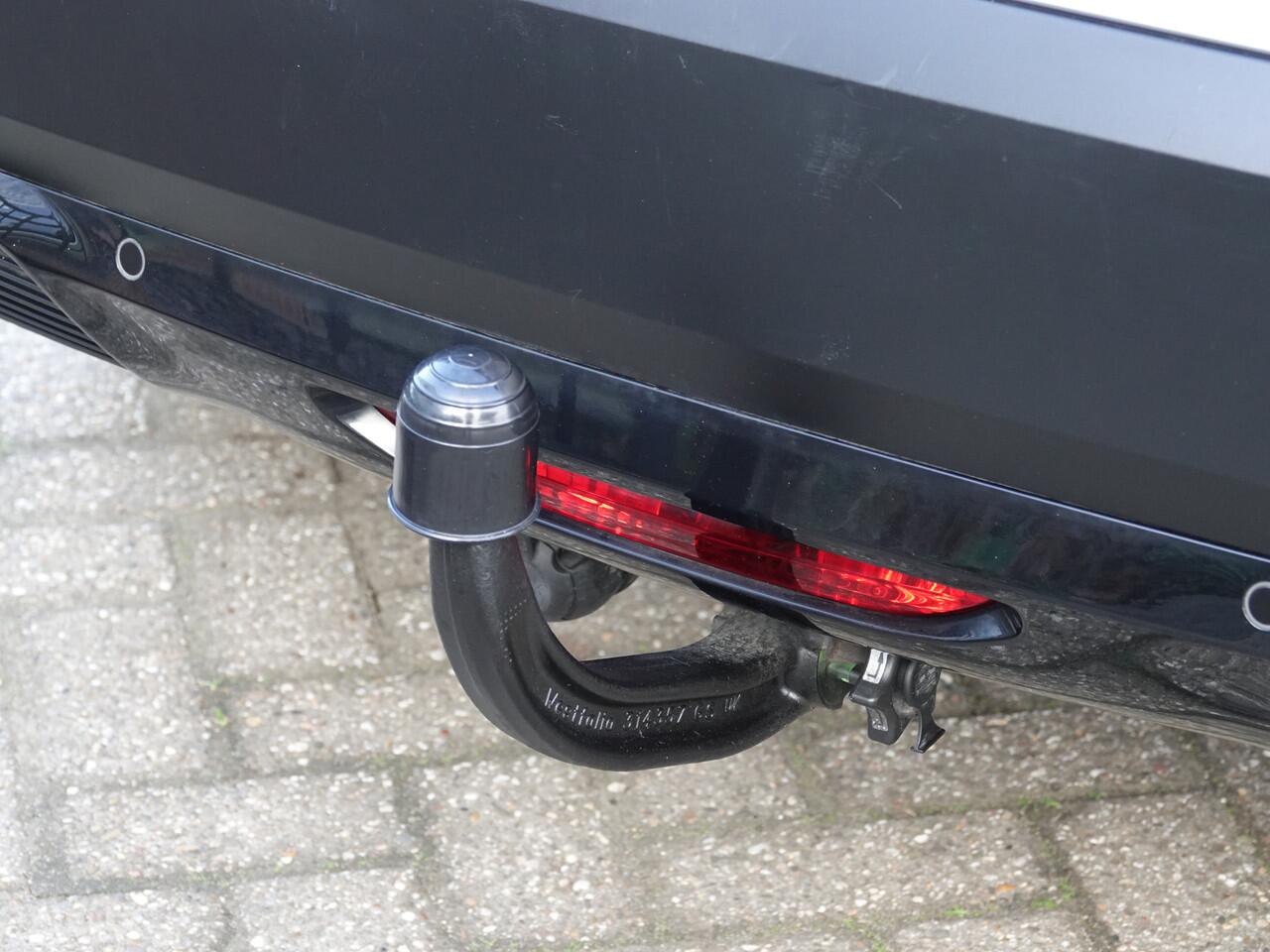 Citroen C4 1.2 Puretech 100PK Feel TREKH. | NAVI | PDC + CAMERA | CARPLAY