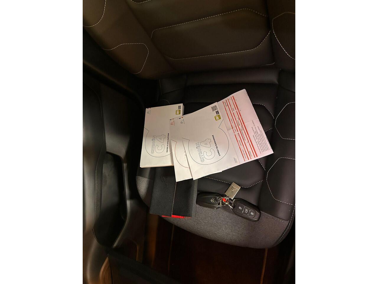 Citroen C4 1.2 Puretech Shine Pano/360 Camera /Leder