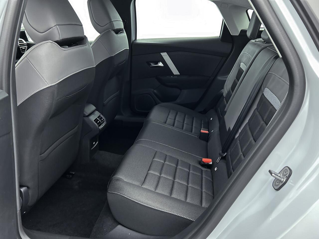 Citroen C4 Hybrid 145pk Automaat Business Private Lease ¤ 489,- pm - 48mnd - 10.000km