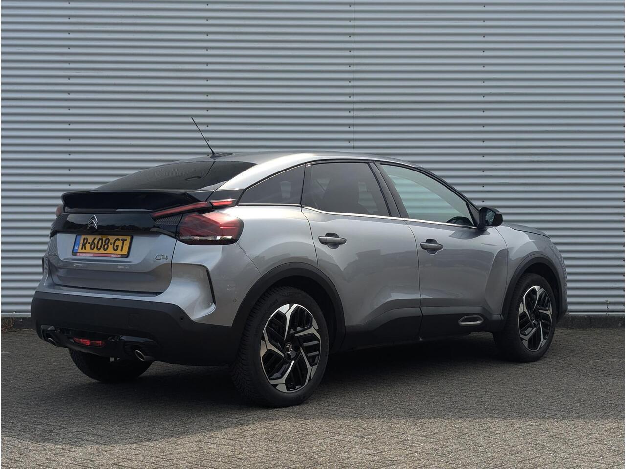 Citroen C4 Shine 1.2 PureTech 130pk NAVI | CAMERA | ADAPTIVE CRUISE | HIFI AUDIO | KEYLESS ENTRY | DAB+ |