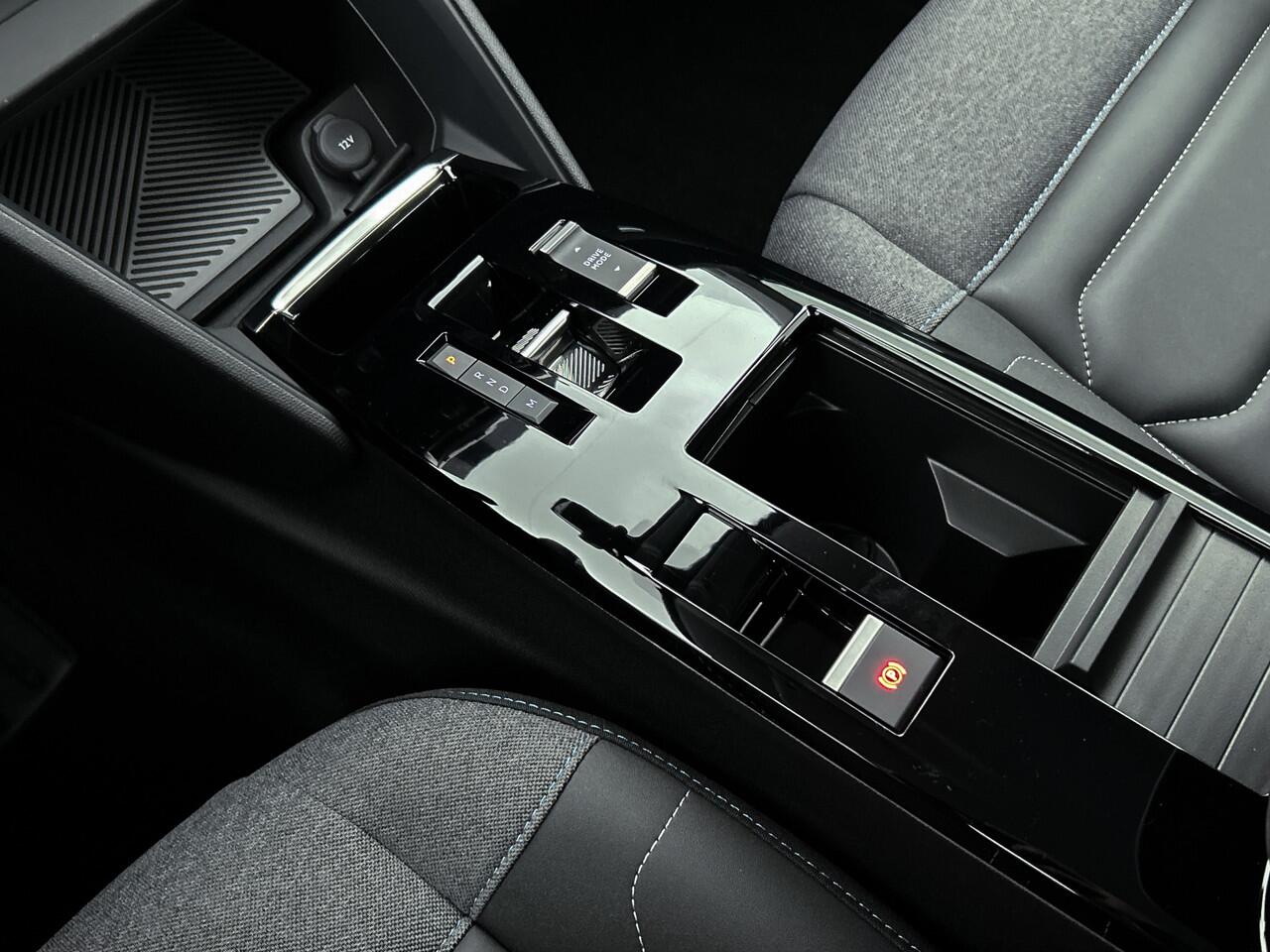 Citroen C4 130 PK Automaat Plus RIJKLAAR | NIEUW! | Camera | Navigatie | Zwart Dak |