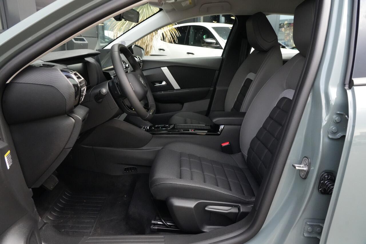 Citroen C4 1.2 Hybrid 145pk Plus 145pk Navigatie/Cruise/Camera