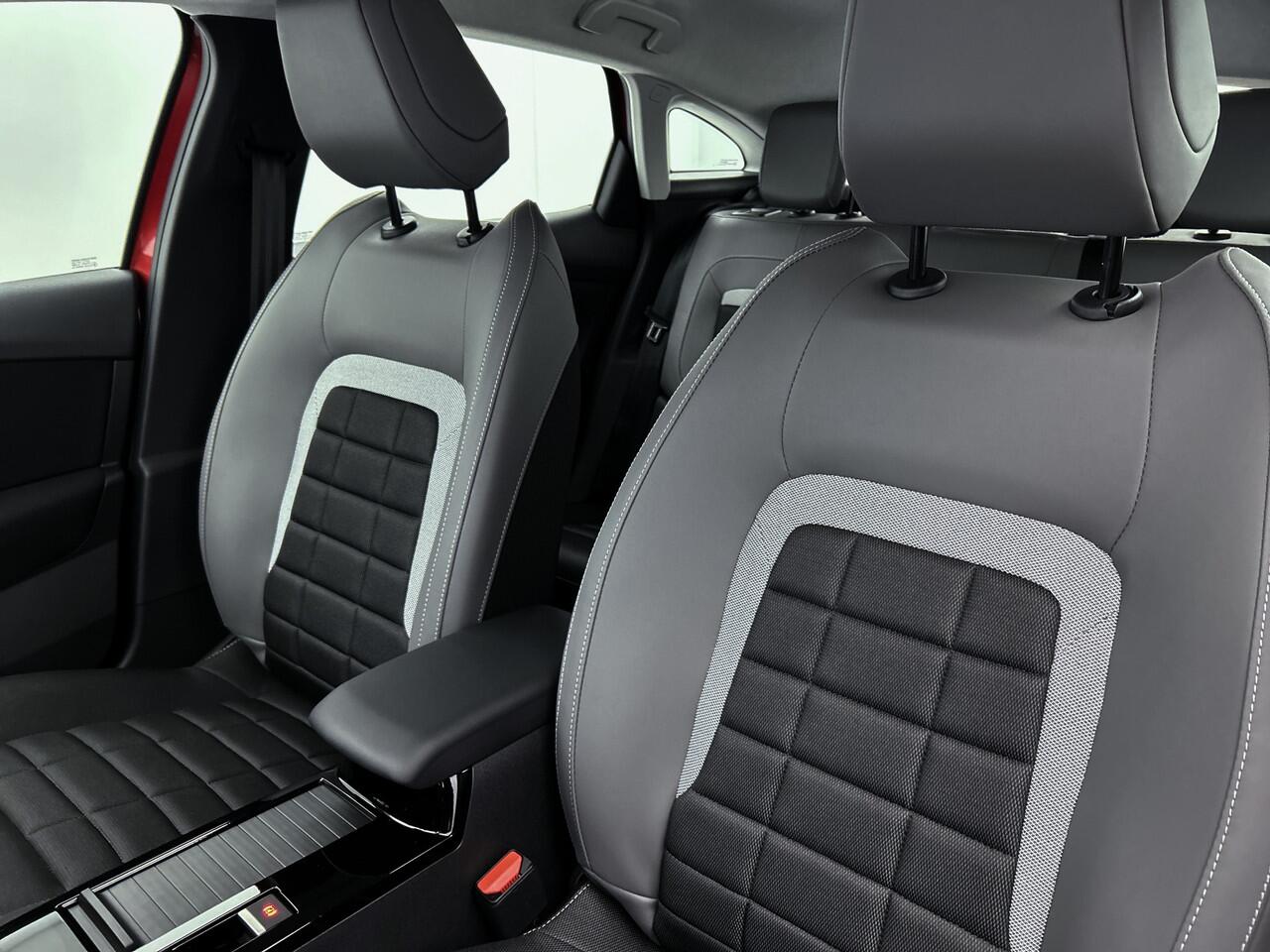 Citroen C4 Hybrid 145pk Automaat Business Private Lease ¤ 489,- pm - 48mnd - 10.000km