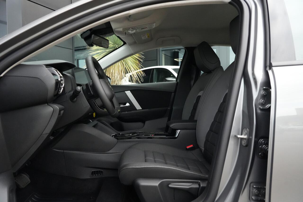 Citroen C4 1.2 Hybrid 145pk Plus 145pk NIEUWJAARSDEAL!