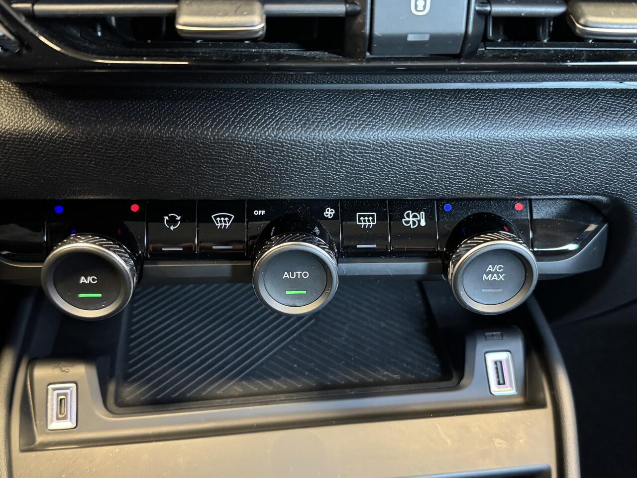 Citroen C4 1.2 Puretech Feel Automaat Navi Climate Control Camera Carplay