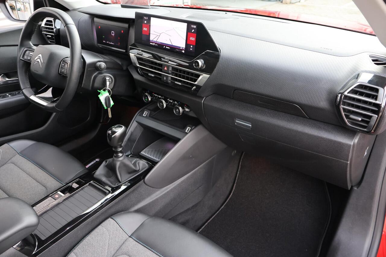 Citroen C4 1.2 Feel Edition 1e Eigenaar | Dealer Onderh | NL-Auto | BTW | Head-Up | Camera | Navi | Carplay | Full Led | Cruise | Bots systeem | Hill-Hold | DAB | PDC |