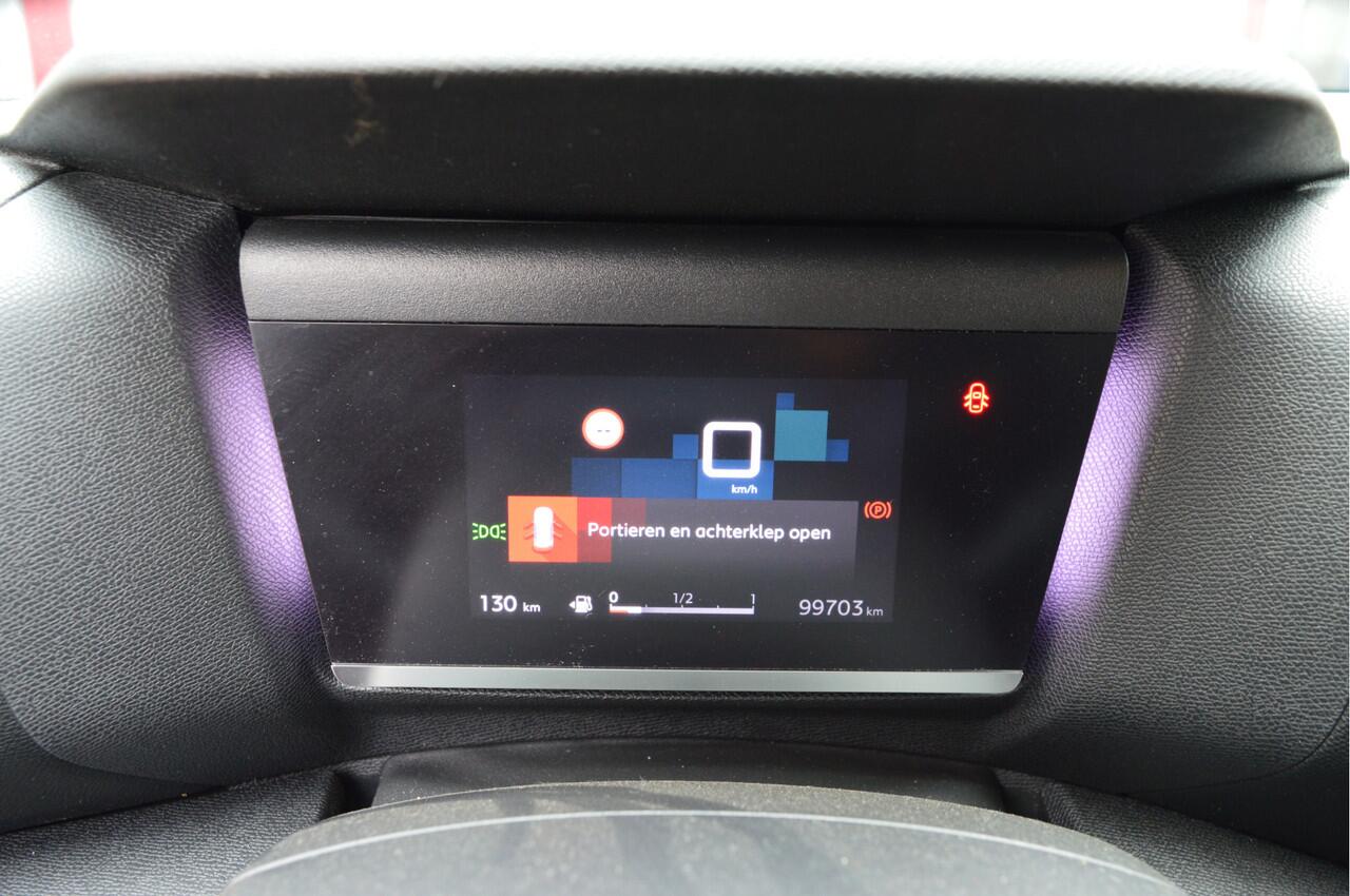 Citroen C4 1.2 Puretech Feel O.a: Distributie vernieuwd, Afn. trekhaak, Full Led, PDC, Dab, Cruise, Navi, Etc... Rijklaar! All-in prijs!