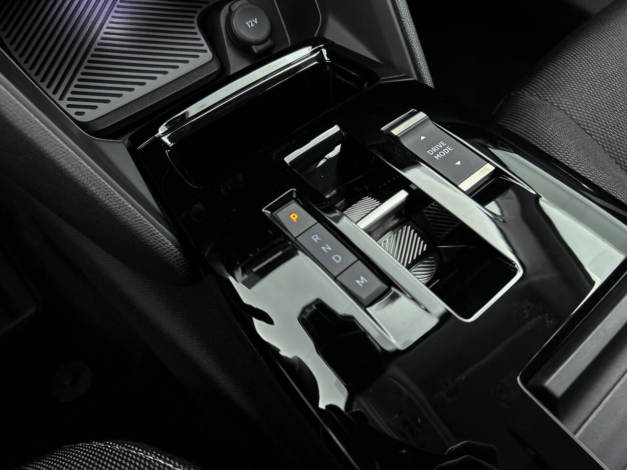 Citroen C4 Hybrid 145pk Automaat Business | RIJKLAAR | Stoelverwarming | Navigatie | Twotone | Voorruitverwaming |