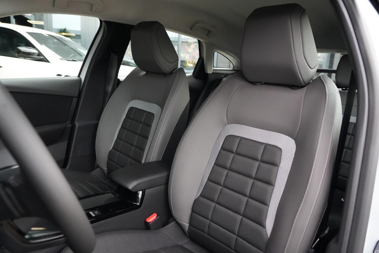 Citroen C4 1.2 Hybrid 145pk Plus 145pk Navigatie/Cruise/Camera