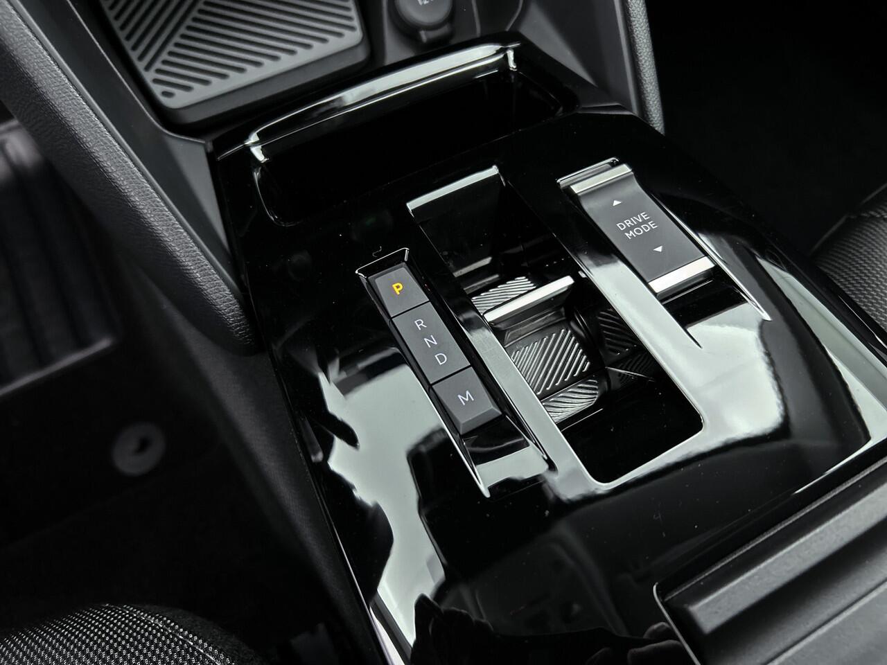 Citroen C4 Hybrid 145pk Automaat Business | RIJKLAAR | Stoelverwarming | Navigatie | Twotone | Voorruitverwaming |