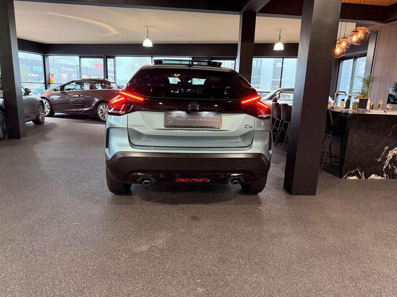 Citroen C4 1.2 Puretech Shine Pano/360/Keyless