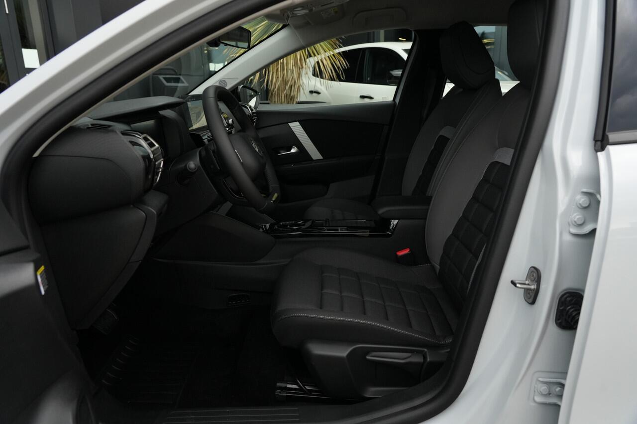 Citroen C4 1.2 Hybrid 145pk Plus 145pk Navigatie/Cruise/Camera