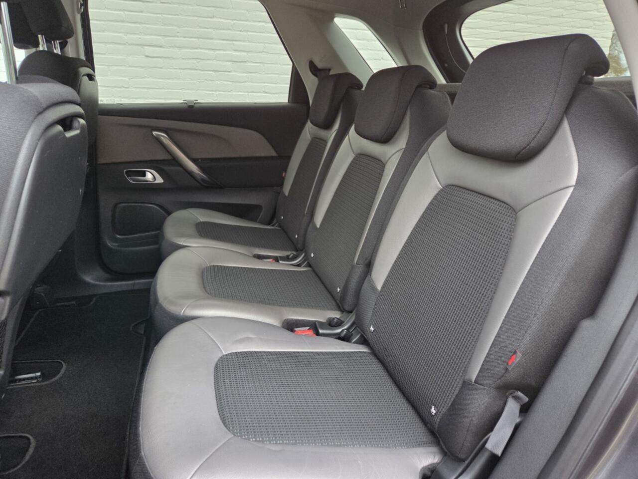 Citroen C4 Shine 130 PK | Massage stoelen voor | Elektrische achterklep