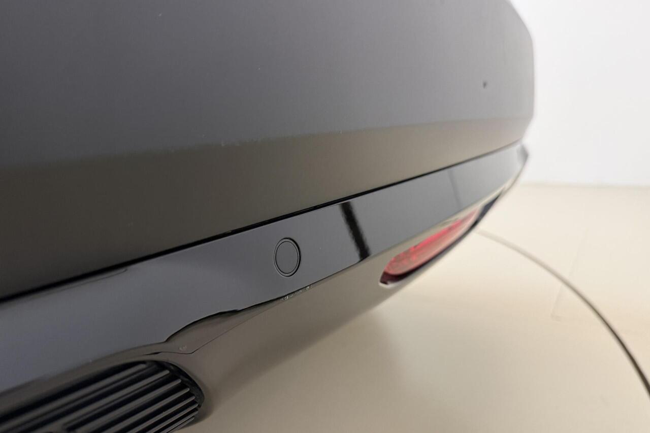 Citroen C4 1.2 Hybrid 136pk Plus Automaat | Navigatie | Climate control | Camera | Lichtmetalen velgen | Cruise control | Bluetooth