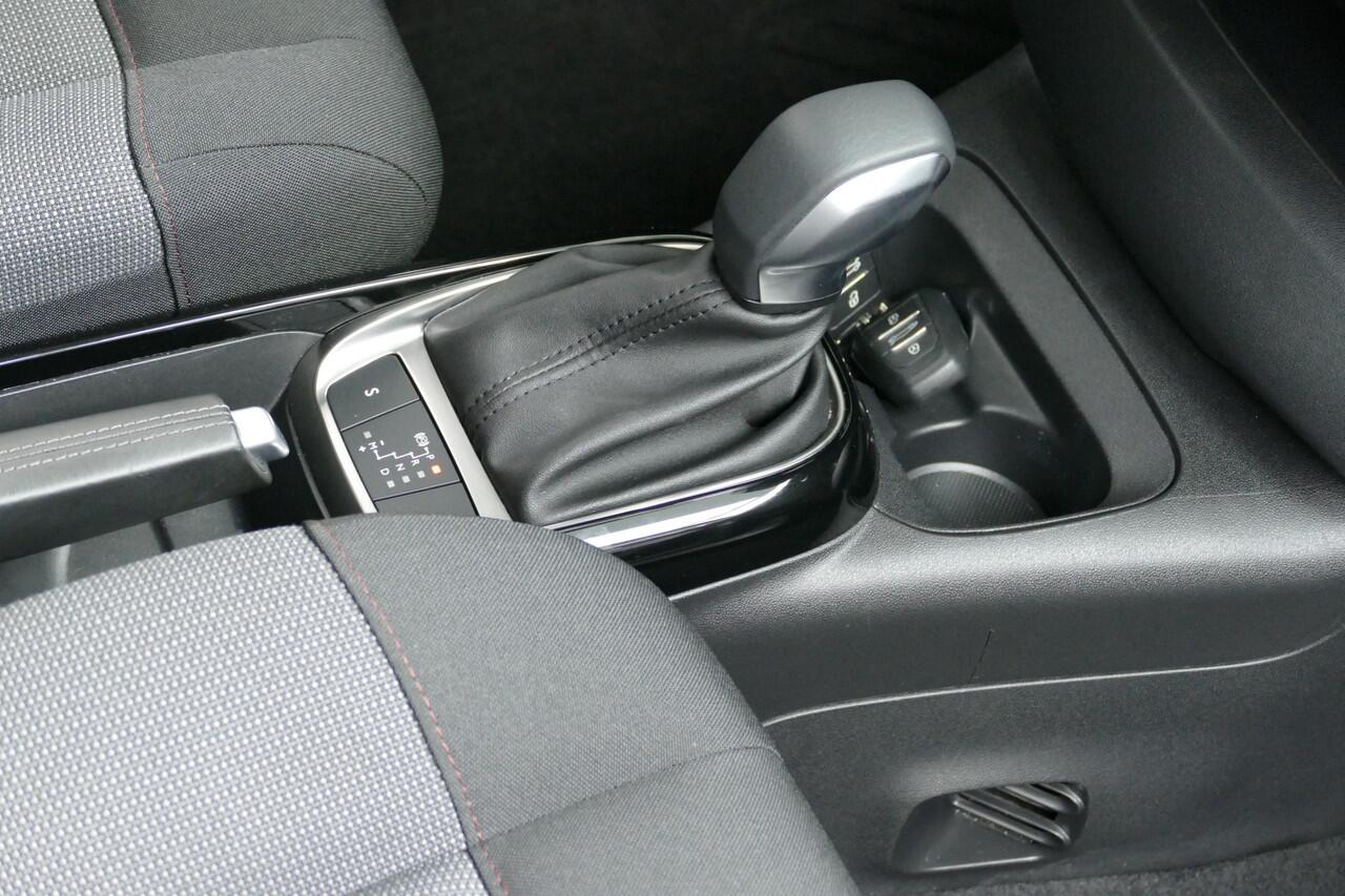 Citroen C4 CACTUS 1.2 130pk Shine Plus. Camera, Navi, Clima, Cruise, StoelVerw, Haak 950kg