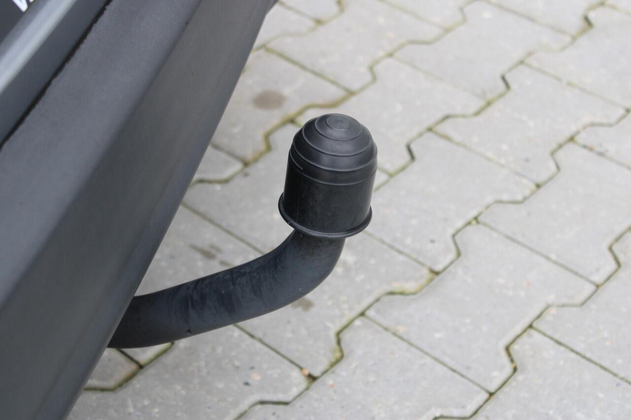 Citroen C4 CACTUS 1.2 PureTech Business | Incl. 12 maanden garantie Trekhaak | Cruise control | Apple carplay/Android auto | Navigatie | Climate control | 100% dealer onderhouden