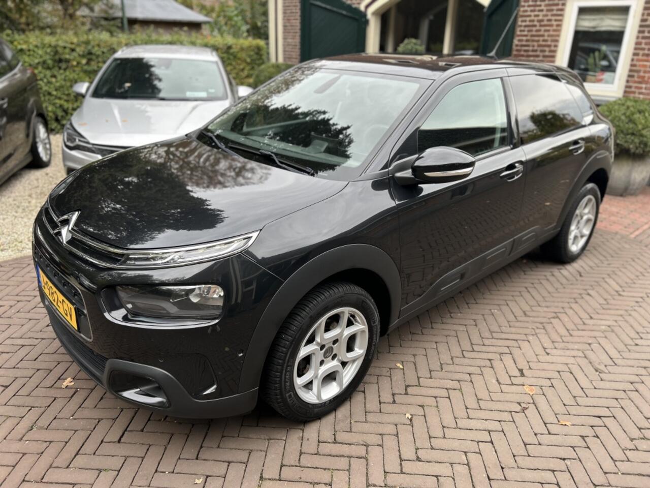 Citroen C4 CACTUS 1.2 110pk Feel Navi, Camera, LMV, Slechts 74 dkm!
