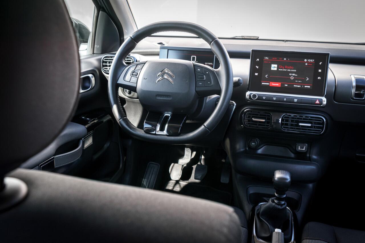 Citroen C4 CACTUS 1.2 111 PK PureTech Feel | Trekhaak | Cruise | Clima | | Navigatie | 17'' LMV | Pdc | Dab | Led |