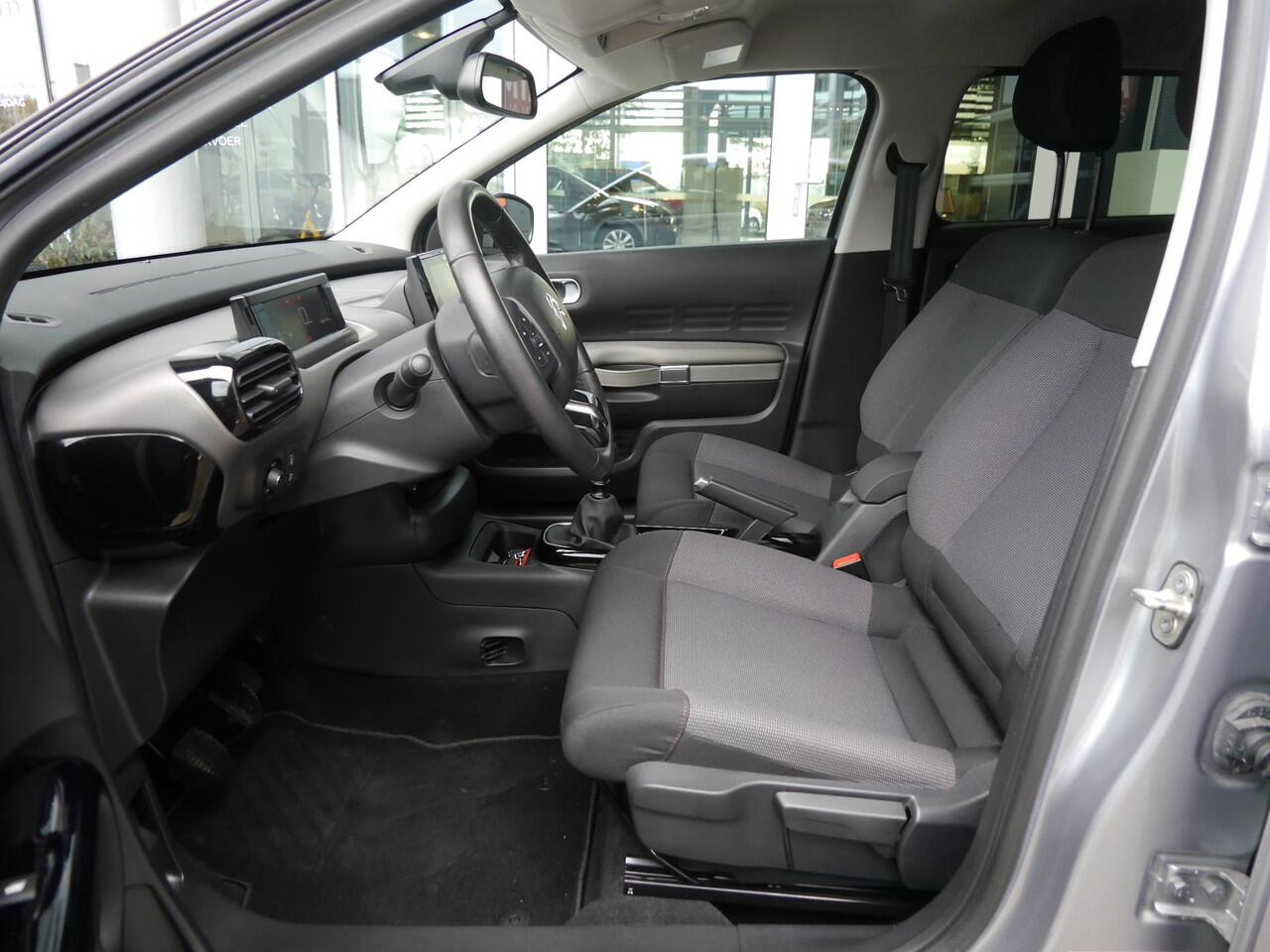 Citroen C4 CACTUS 1.2 PureTech Feel | Achteruitrijcamera | Keyless entry en start | Navigaitie | Trekhaak | Climate control | Cruise control