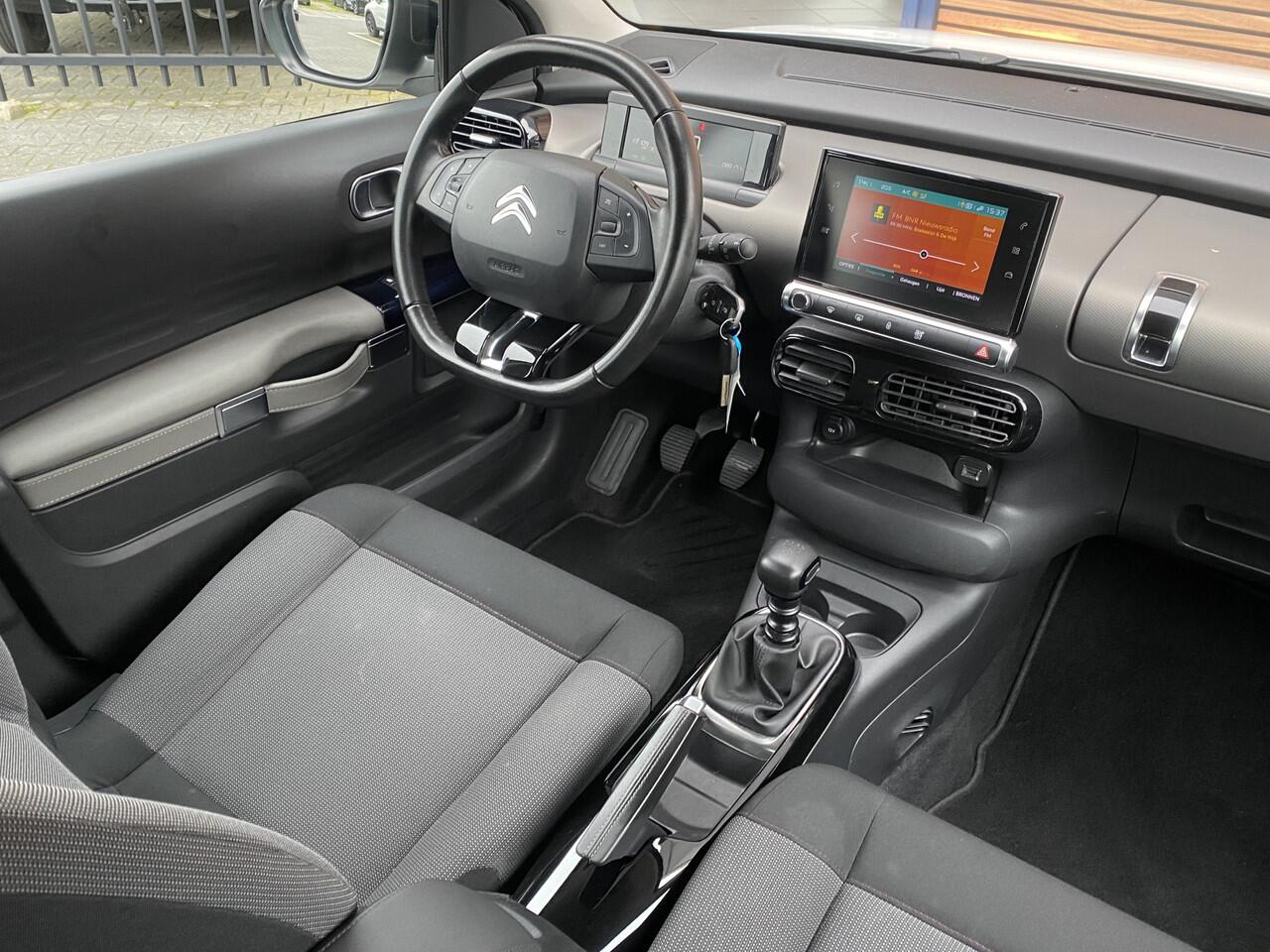 Citroen C4 CACTUS 1.2 PureTech Business Carplay / Cruise control / Carplay