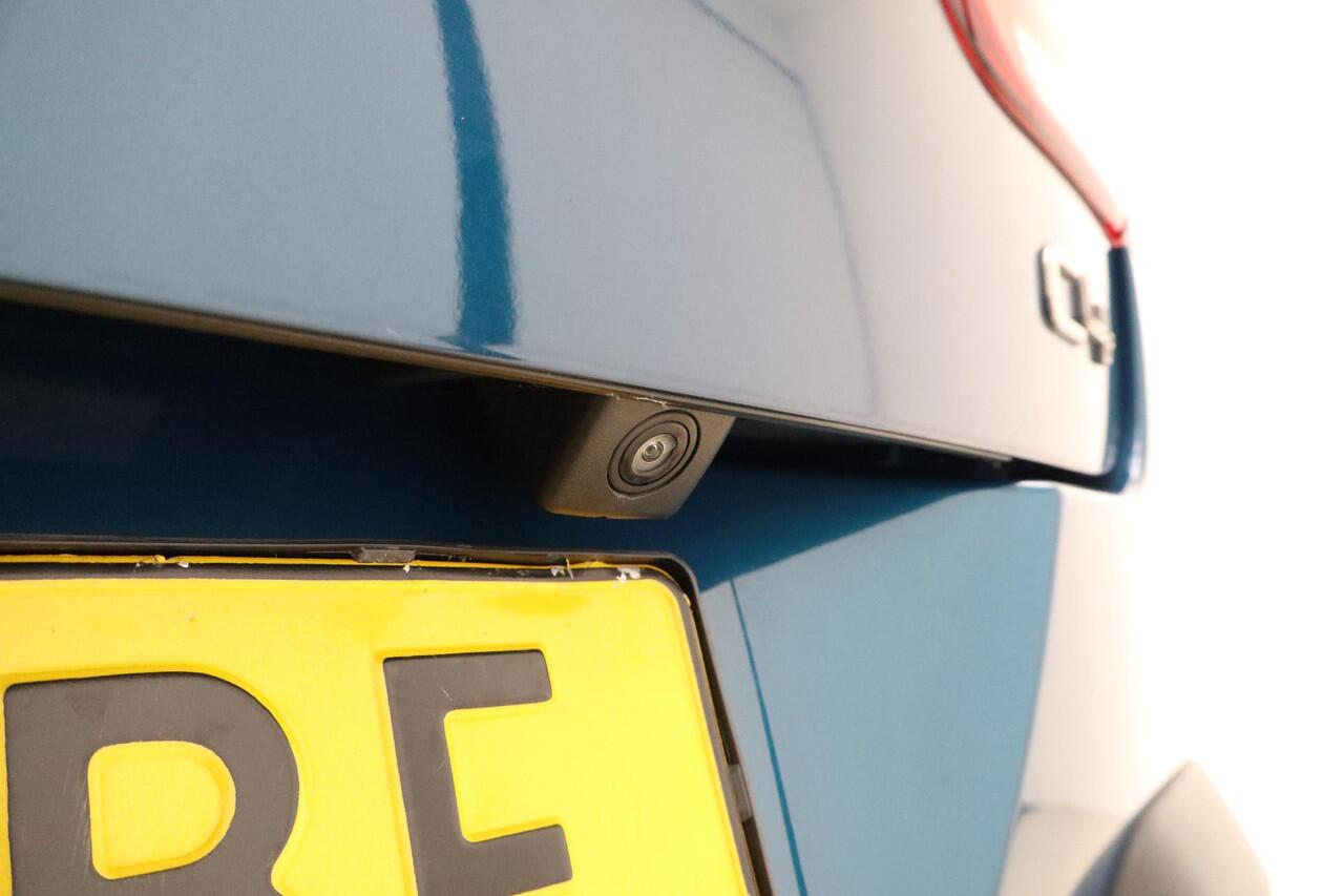 Citroen C4 CACTUS 1.2 PureTech Business 110 PK | Navigatie | Climate control | Camera | Lichtmetalen velgen | Mistlampen voor | Cruise control