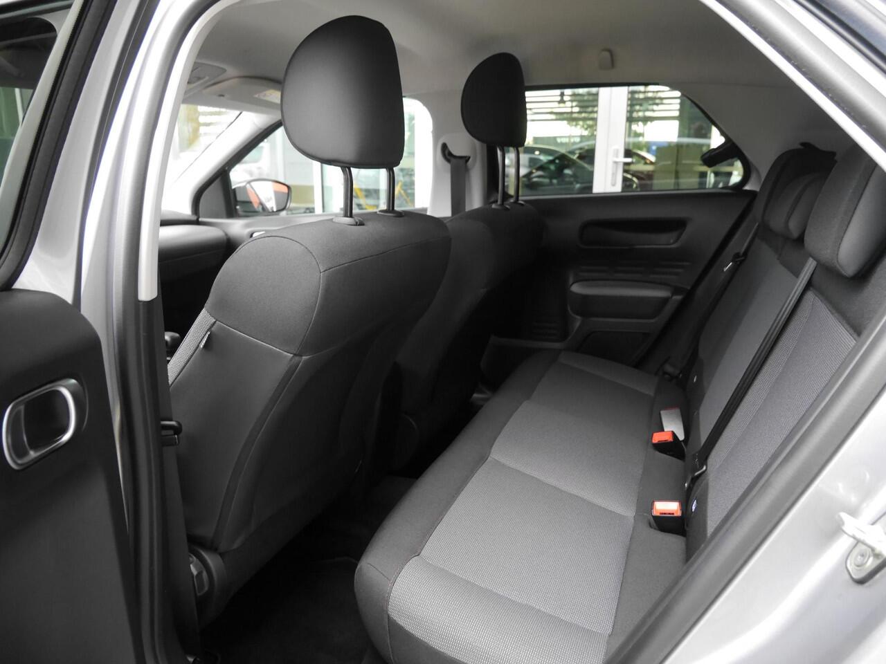 Citroen C4 CACTUS 1.2 PureTech Feel | Achteruitrijcamera | Keyless entry en start | Navigaitie | Trekhaak | Climate control | Cruise control