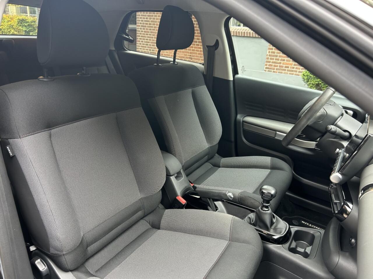 Citroen C4 CACTUS 1.2 110pk Feel Navi, Camera, LMV, Slechts 74 dkm!