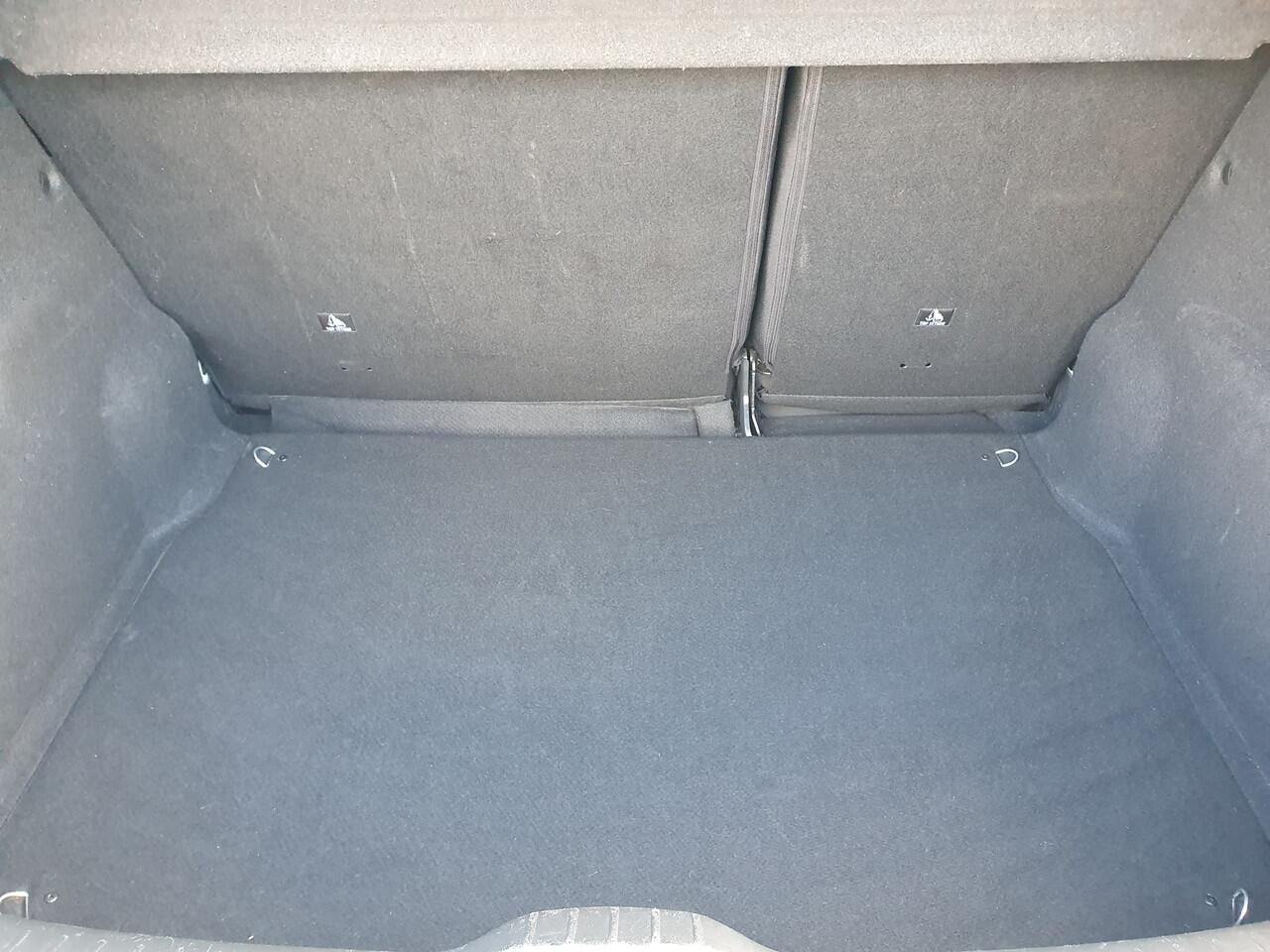 Citroen C4 CACTUS 1.2 PureTech Business NAVI/PDC/CRUISE/LMV