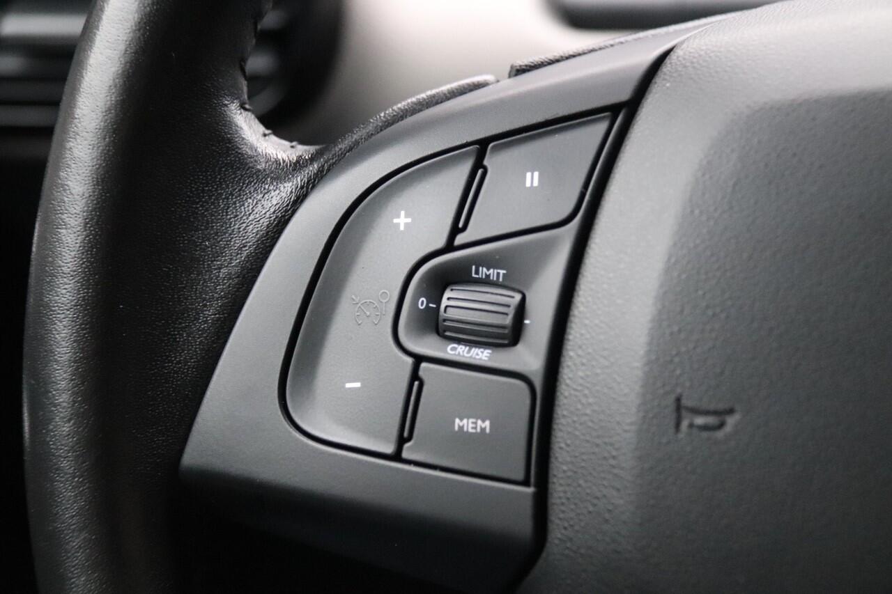 Citroen C4 CACTUS 1.2 PureTech Feel, Carplay, Navi, Parkeerhulp