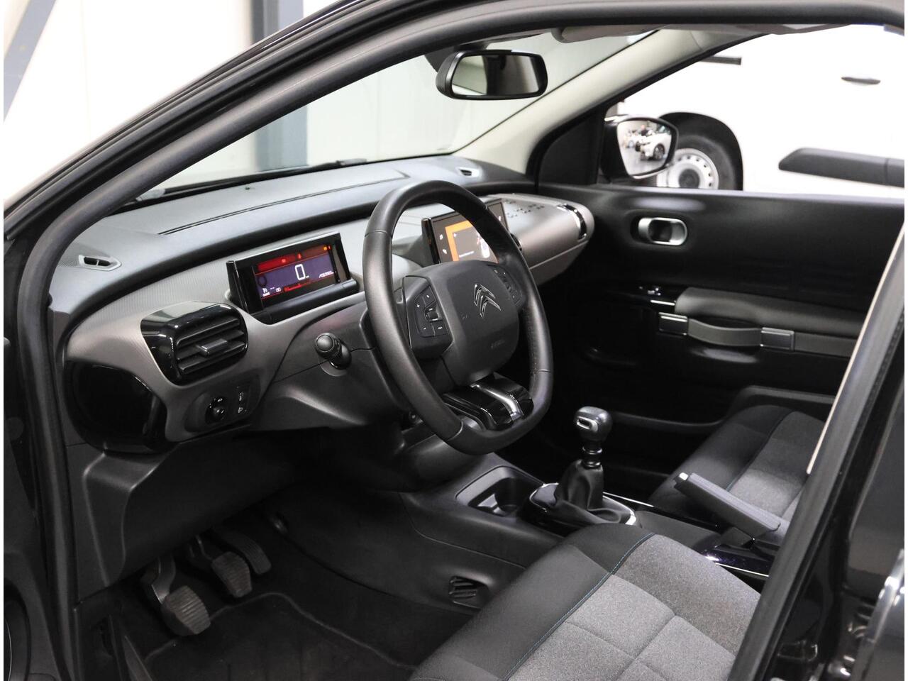 Citroen C4 CACTUS 1.2 110PK Business | 1ste eigenaar | AppleCarPlay/AndroidAuto | Cruise Control | Navigatie | Climate Control | Trekhaak | Armsteun | Isofix | Parkeersensoren |