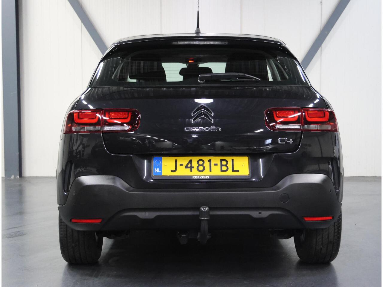 Citroen C4 CACTUS 1.2 110PK Business | 1ste eigenaar | AppleCarPlay/AndroidAuto | Cruise Control | Navigatie | Climate Control | Trekhaak | Armsteun | Isofix | Parkeersensoren |