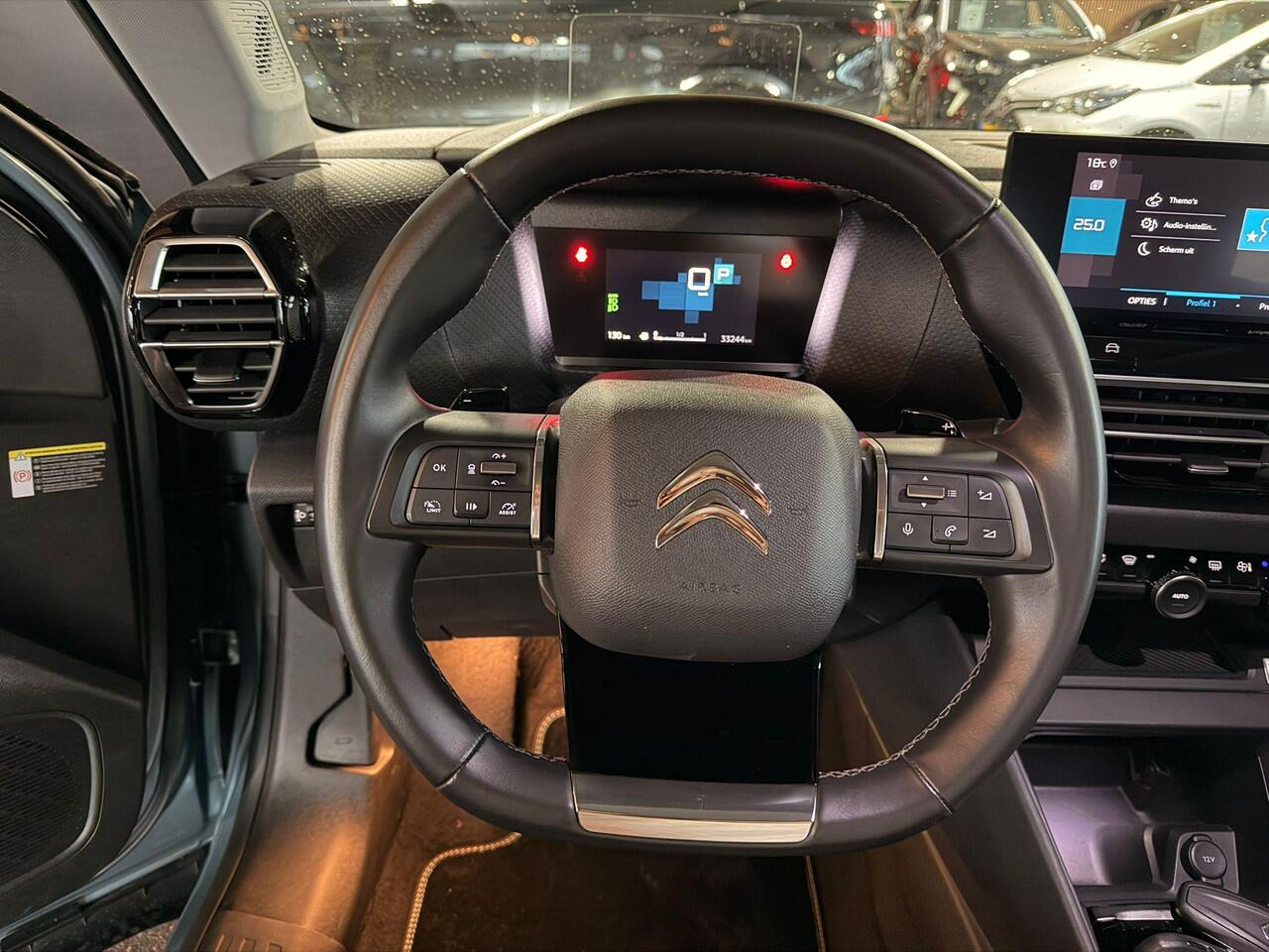 Citroen C4 1.2 Puretech Shine Pano/360/Keyless