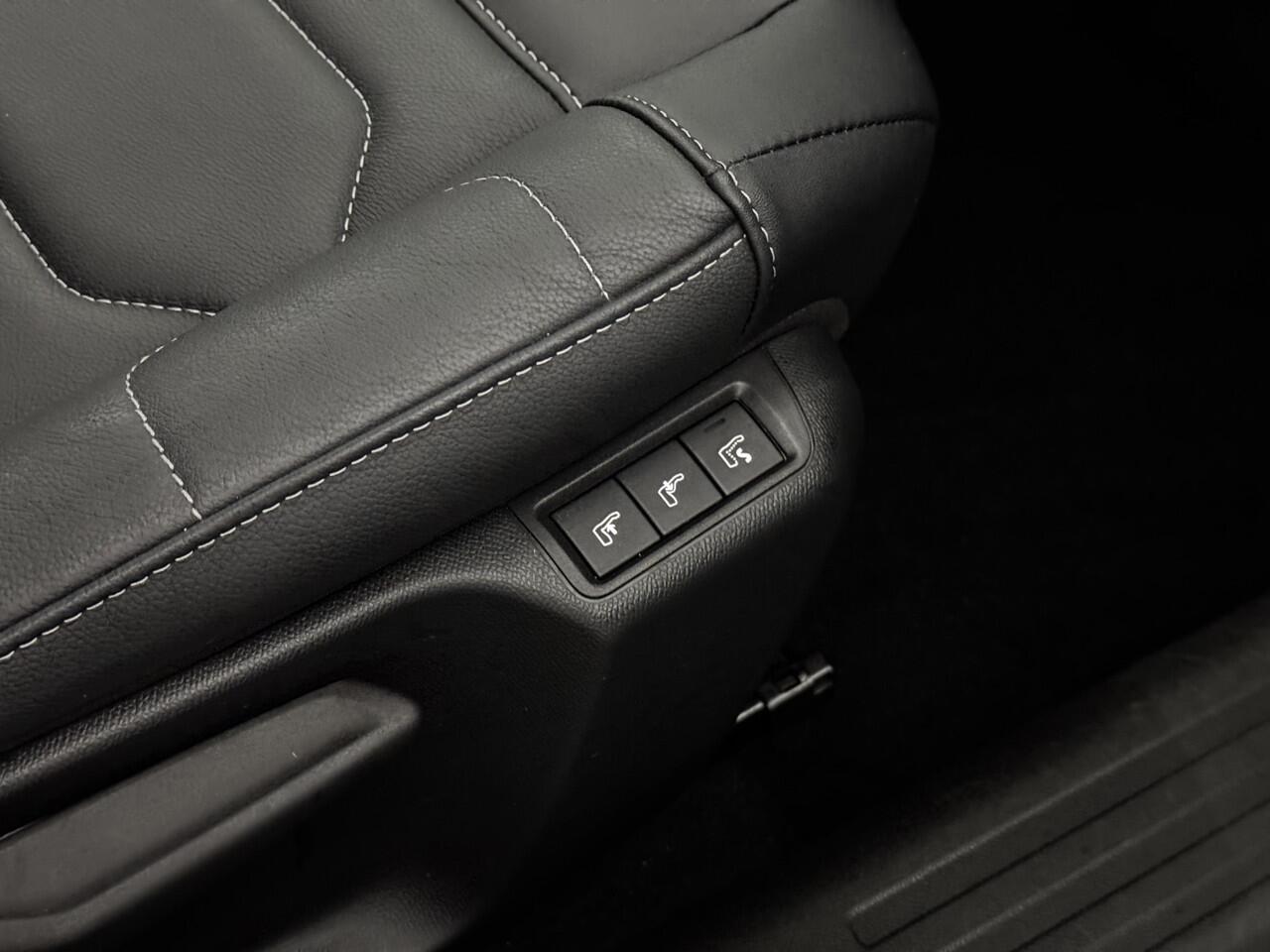 Citroen C4 1.2 Puretech Max 131PK Pano, Leder, 360 Camera, Head-up display, Massage stoelen, Keyless start, Cruise control, Stoelverwarming