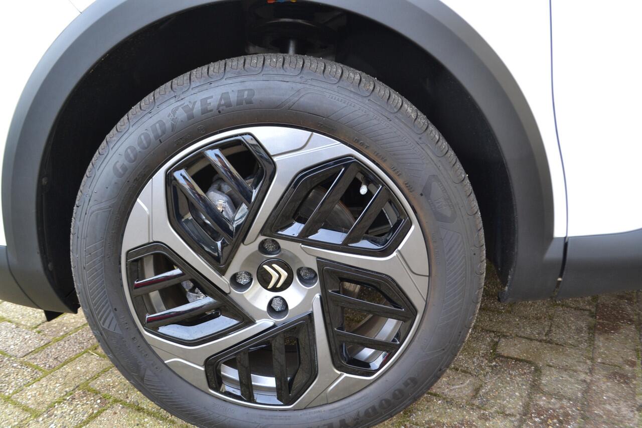 Citroen C4 1.2 PT 130 Plus EAT8 Automaat Navigatie/ LM Velgen 18 Inch I bel a.u.b vooraf voor beschikbaarheid en km.stand i.v.m. inzet auto