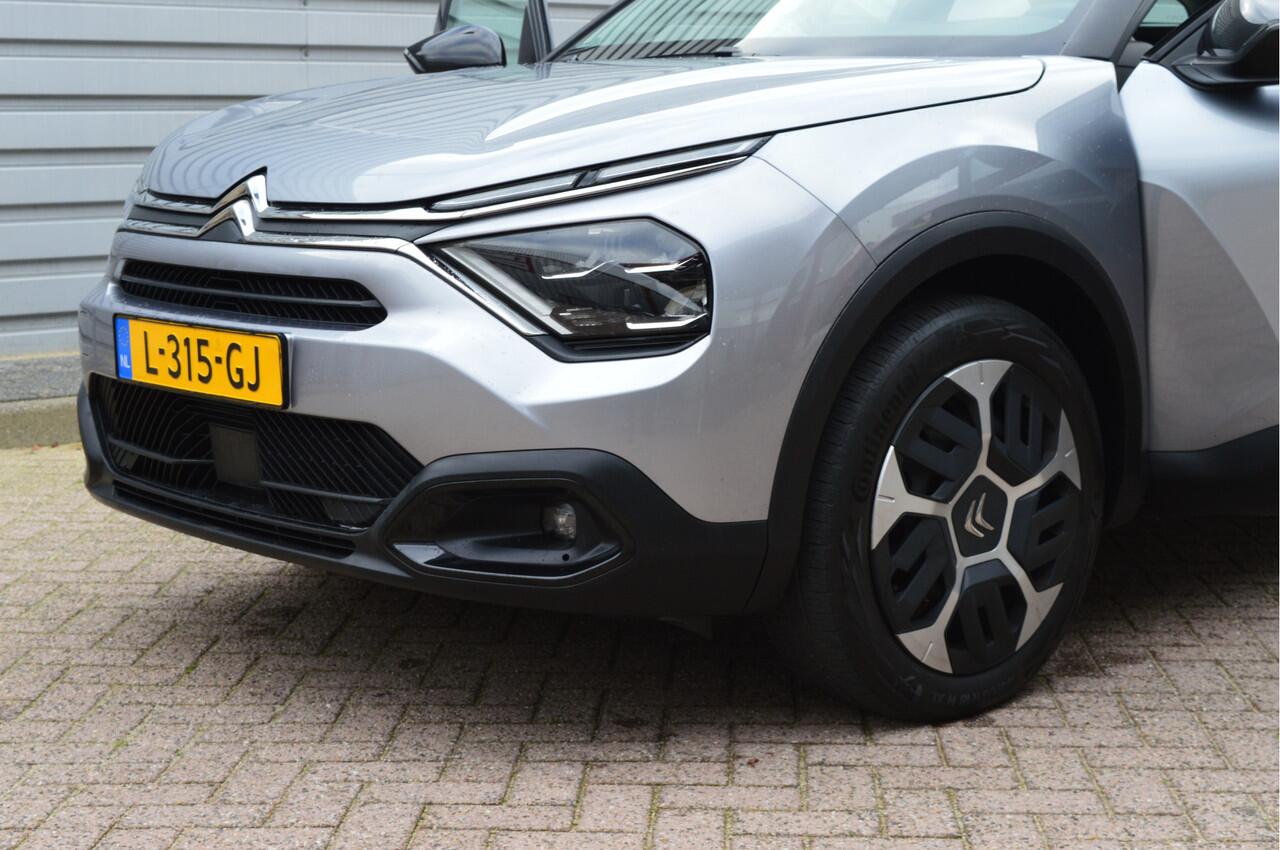 Citroen C4 1.2 Puretech Feel O.a: Distributie vernieuwd, Afn. trekhaak, Full Led, PDC, Dab, Cruise, Navi, Etc... Rijklaar! All-in prijs!