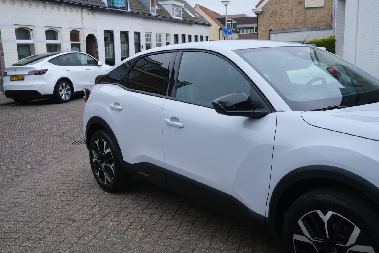 Citroen C4 Hybrid 136 Max Automaat 6 |Stoel- en stuurverwarming | Camera en Sensoren |