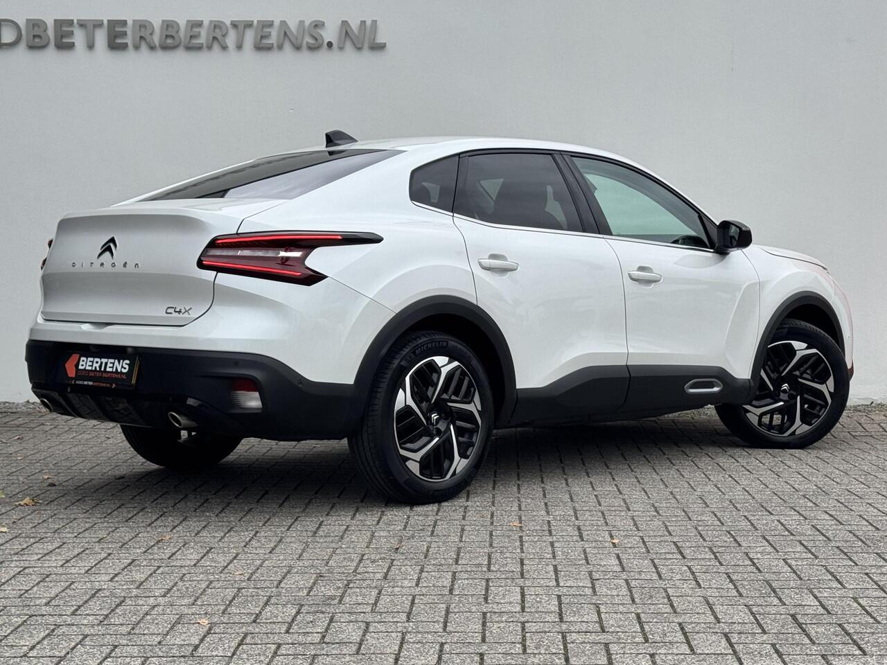 Citroen C4 X 1.2 PT 130 EAT8 Shine | Stoelverwarming | Verwarmde voorruit | Prijs is rijklaar