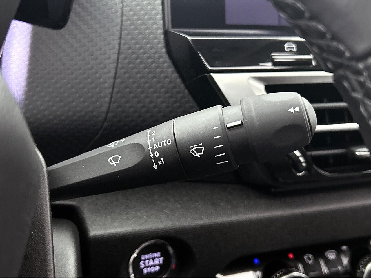 Citroen C4 X 130 PK Automaat Feel Pack | Rijklaar Panoramadak | Head up display | Adaptive CC |