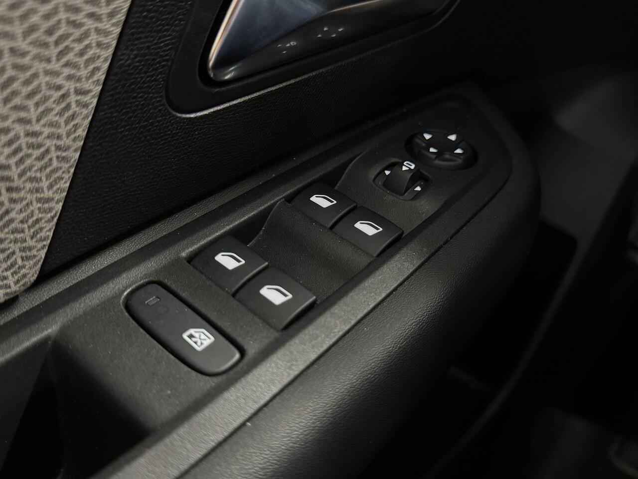 Citroen C4 1.2 Puretech Plus | Automaat | Clima | Carplay | Camera |Cruise | Leer-stof | ( Vesteging - Niewegein )