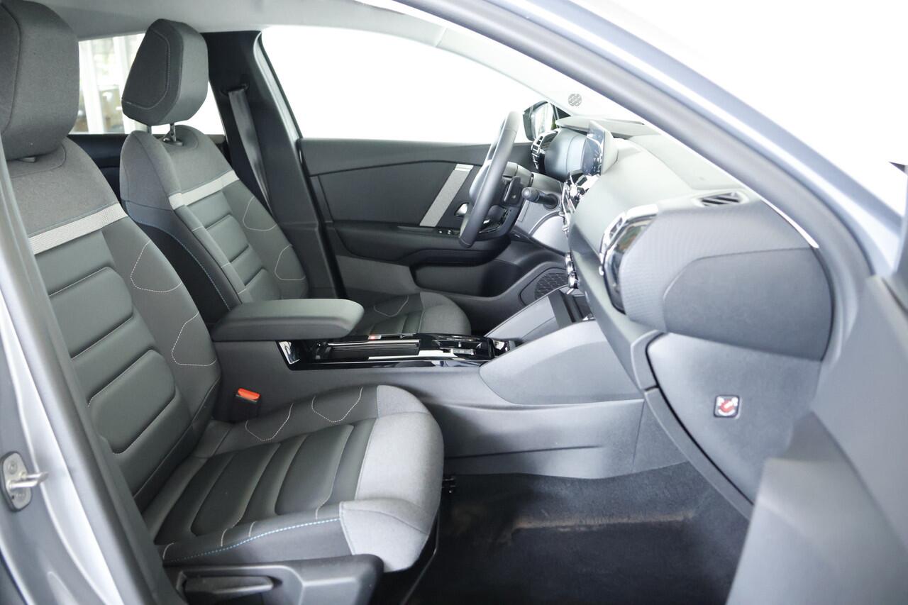 Citroen C4 1.2 Puretech Shine Navigatie / Leder / HUD / LED / Carplay / Adaptive Cruise