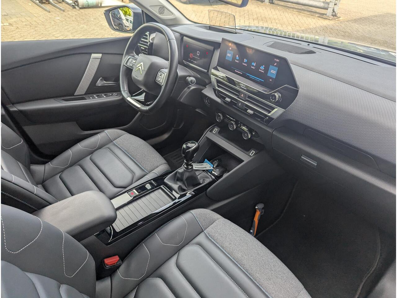 Citroen C4 Shine 1.2 PureTech 130pk NAVI | CAMERA | ADAPTIVE CRUISE | HIFI AUDIO | KEYLESS ENTRY | DAB+ |