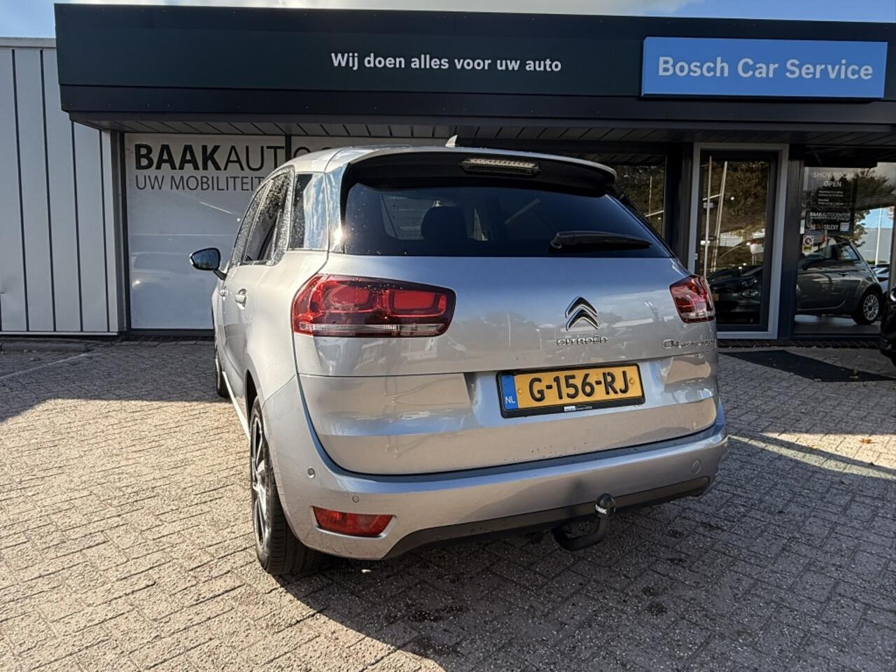 Citroen C4 1.2 PureTech Shine | Carplay | Trekhaak | Camera